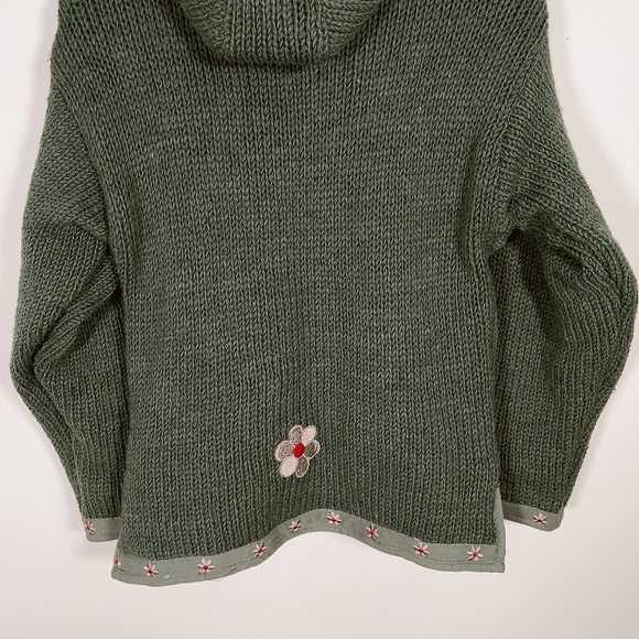 LAUNDROMAT | CHUNKY GREEN WOOL CARDIGAN - Picture 12 of 14